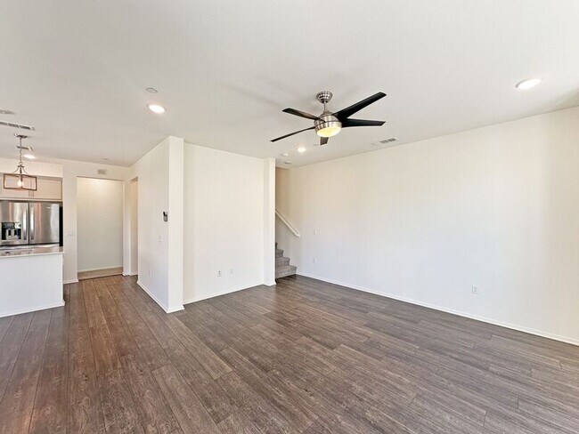Building Photo - 1250 Paseo Sea Grass