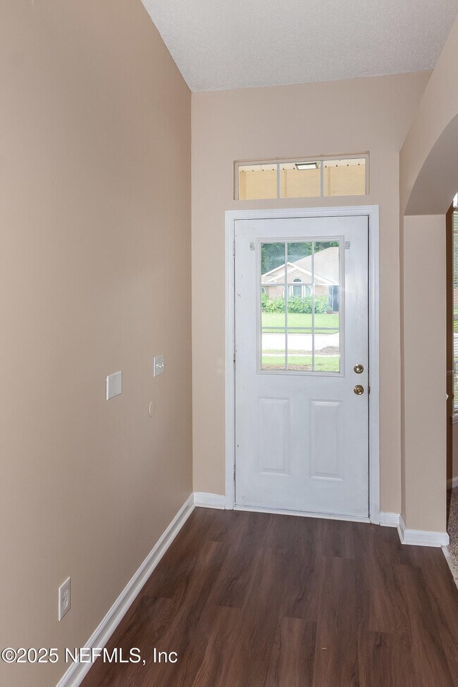 Building Photo - 1282 Summit Oaks Dr E