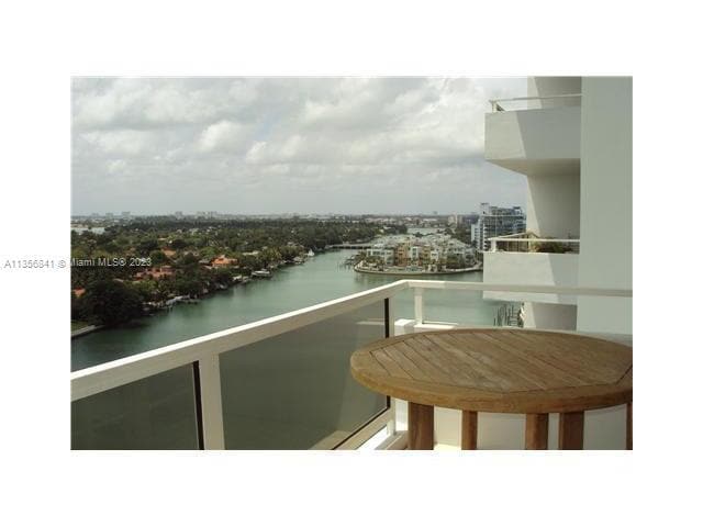 Building Photo - 5700 Collins Ave