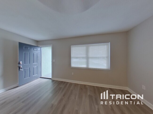 Foto del edificio - 105 Ravenway Dr