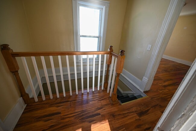 Building Photo - 1830 Superior Ave - Duplex