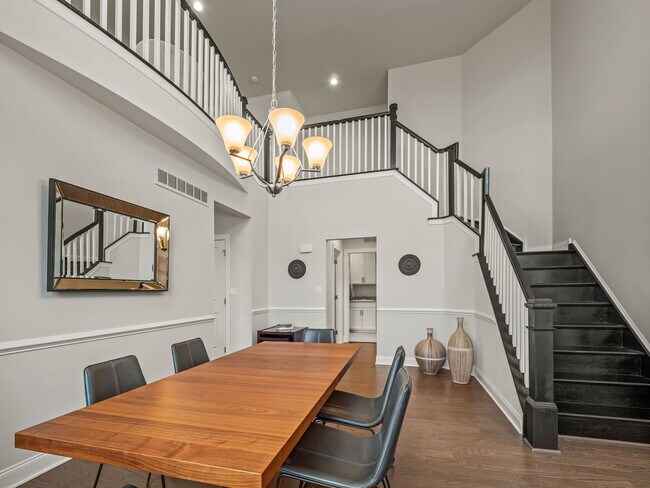 Building Photo - 3219 Brackley Dr