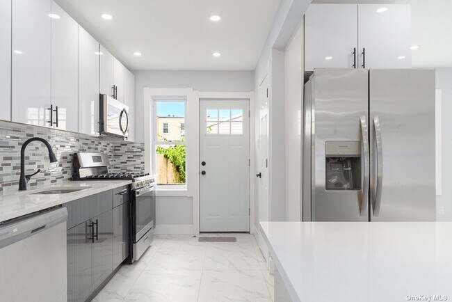 Foto del edificio - 114-48 200th St