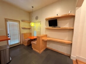 Building Photo - 4606 Austin St