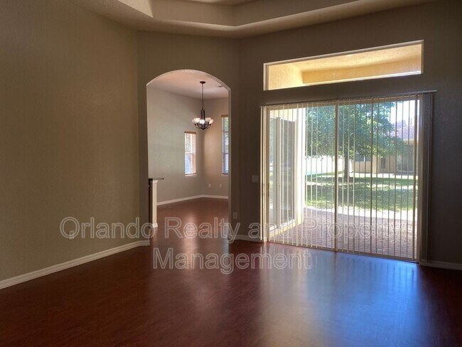 Foto del edificio - 2955 Bonita Cir