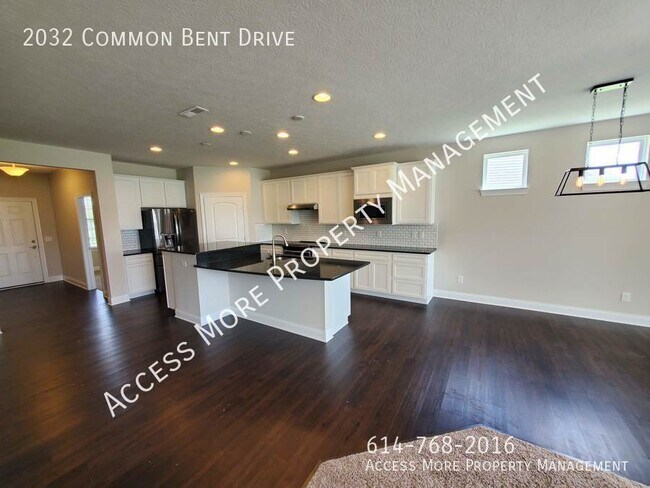 Building Photo - AWESOME & SPACIOUS SUNBURY HOME
