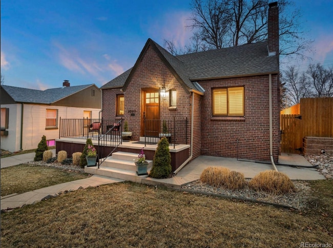 Foto del edificio - 2809 N Raleigh St