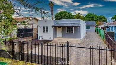 Building Photo - 323 E 93rd St