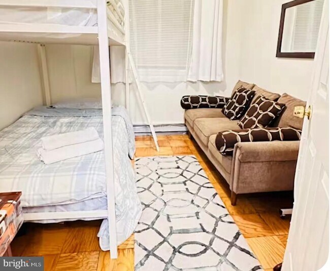 Foto del edificio - 3245 Rio Dr