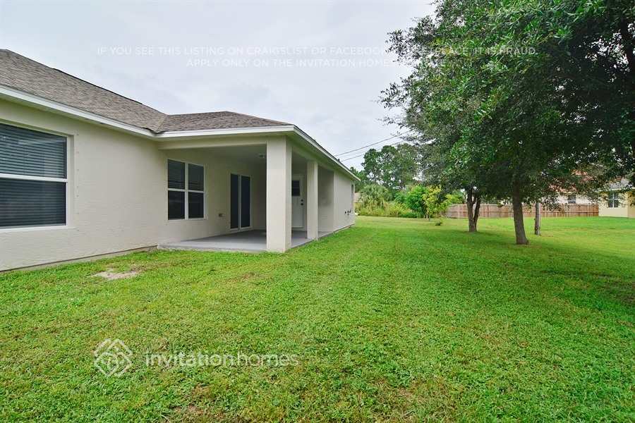 Foto del edificio - 4273 SW McClellen St