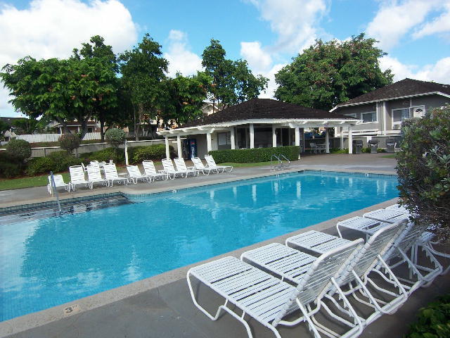 Foto del edificio - ROYAL PALMS studio, pkg, W/D, patio, pool