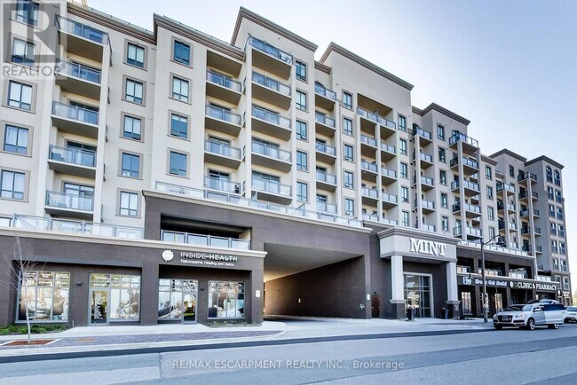 Photo du bâtiment - 2486 Old Bronte Rd