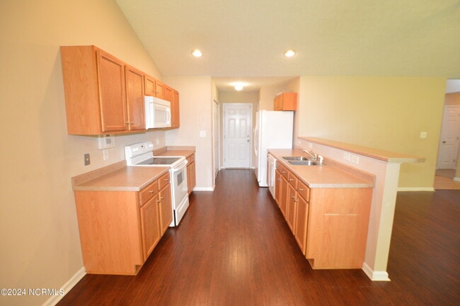 Building Photo - 102 Chinkapin Ct
