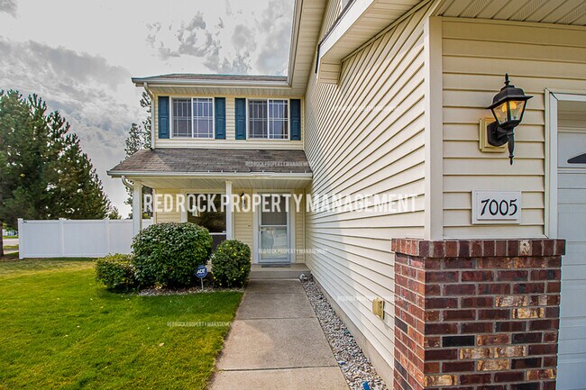 Building Photo - 7005 N Joanna Dr