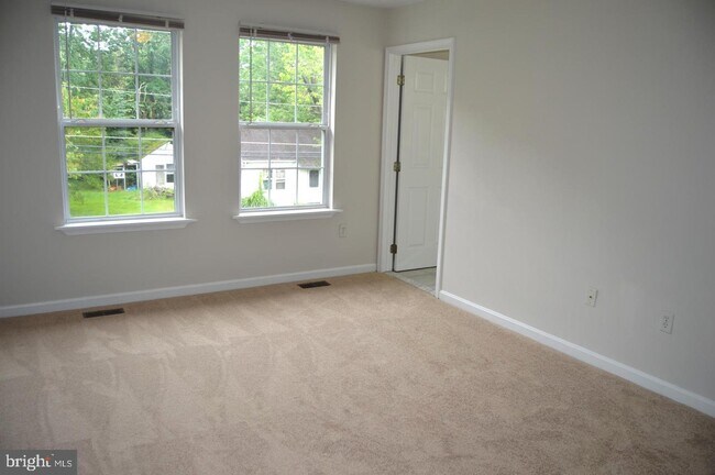 Foto del edificio - 1623 Chesapeake Ln