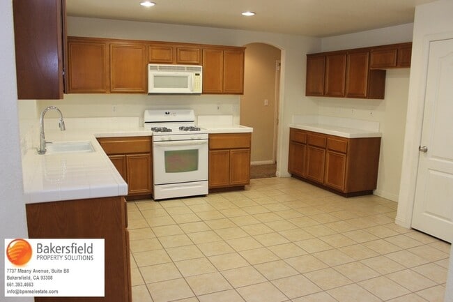 Building Photo - 5413 Coastal Wind St