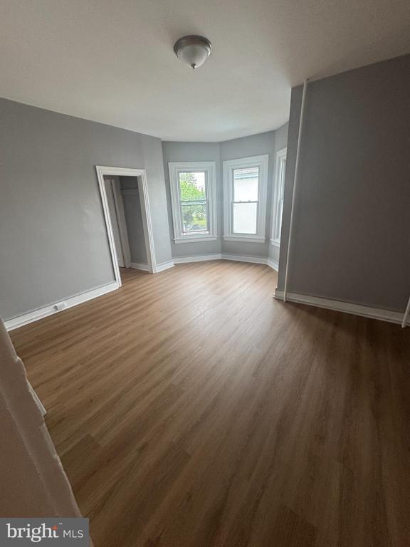 Foto del edificio - 1321 DeKalb St