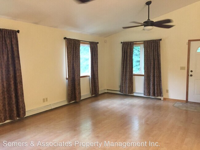 Foto del edificio - 3 br, 2 bath House - 1555 Faye Ln