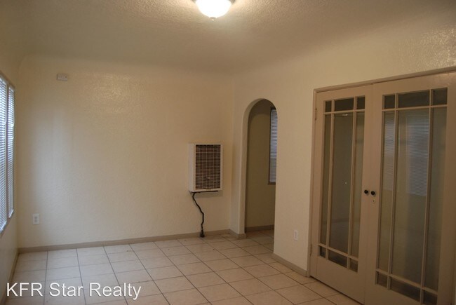 Building Photo - 2754 Wilma St