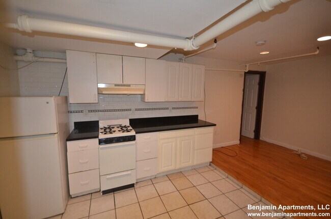 Foto del edificio - 171 Hemenway St