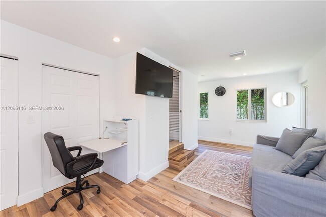 Photo - 1450 SW 20th Ave (Miami, FL) House