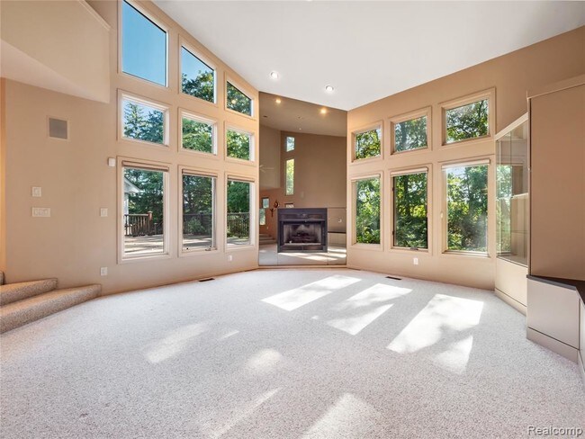 Foto del edificio - 3339 Pine Estates Dr