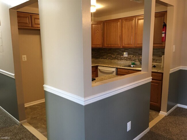 Building Photo - 2 br, 2 bath Condo - 10137 Prince Pl Apt 401B
