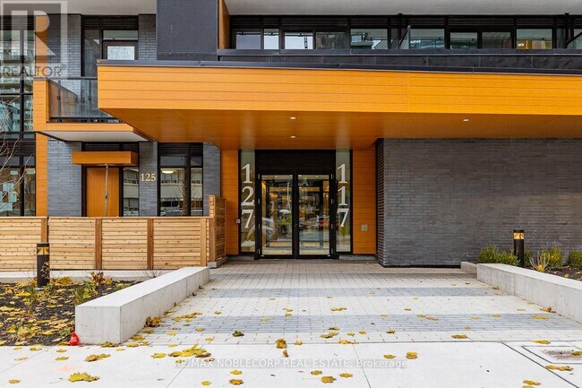 Building Photo - 127 Broadway Ave