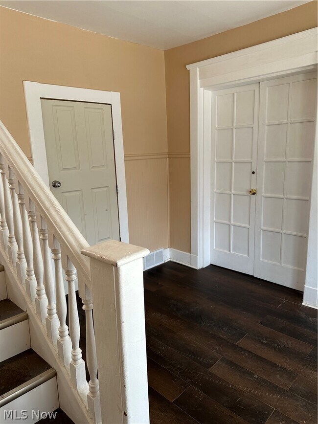 Foto del edificio - 1418 Wyandotte Ave