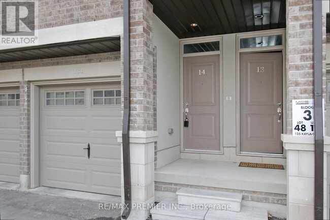 Building Photo - 125 Kayla Crescent