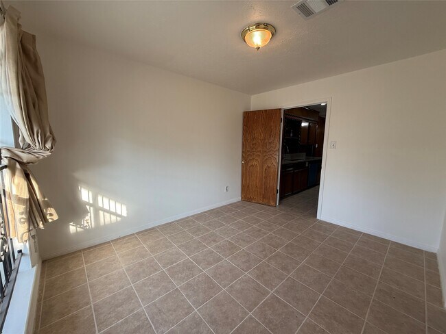 Foto del edificio - 7325 Ley Rd