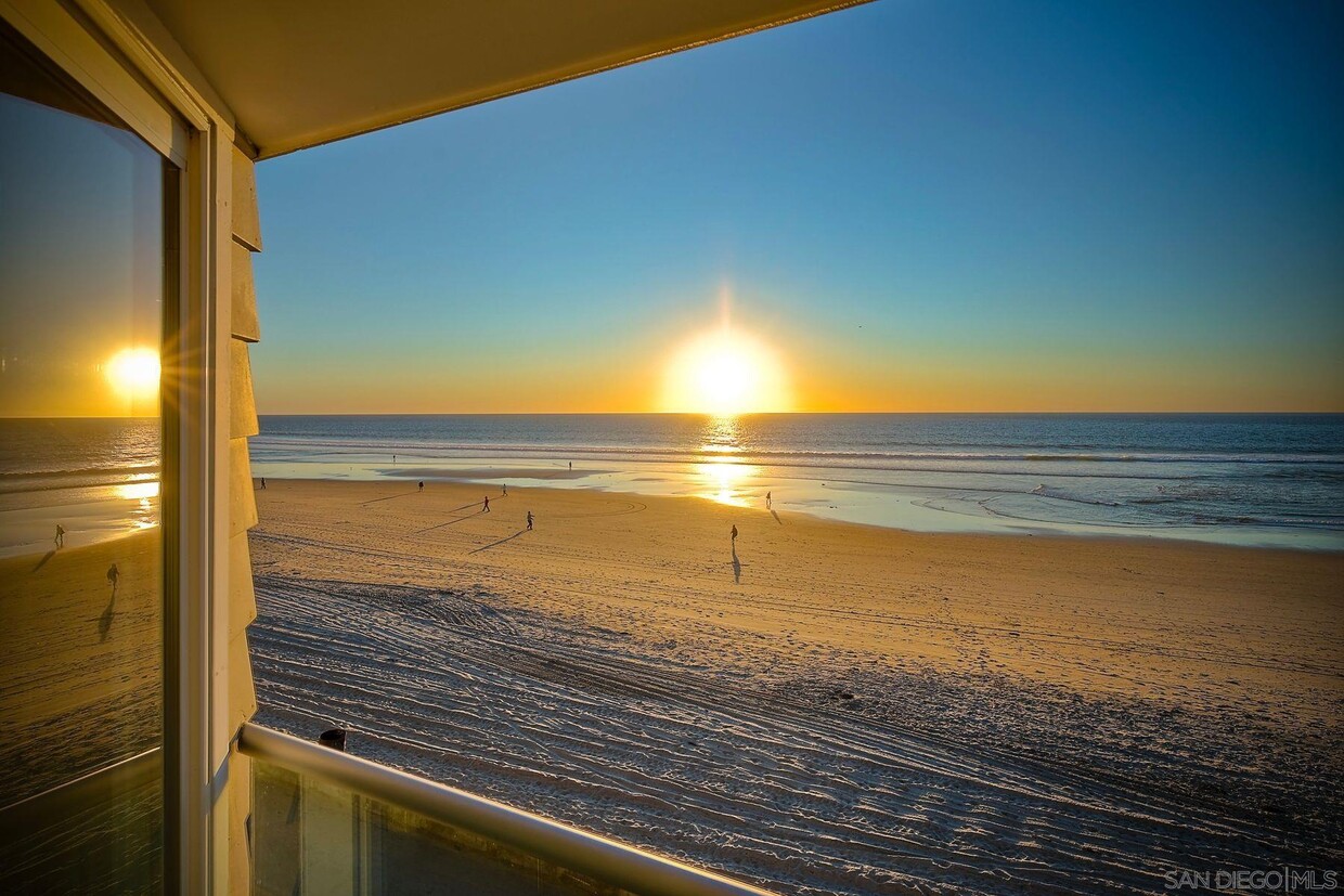 Primary Photo - 3285 Ocean Front Walk