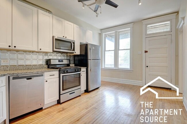 Photo - 2241 W 21st St (Chicago, IL) Apartment
