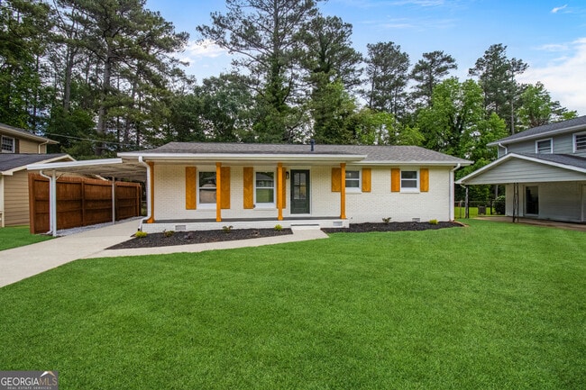 Foto del edificio - 2148 Green Forrest Dr