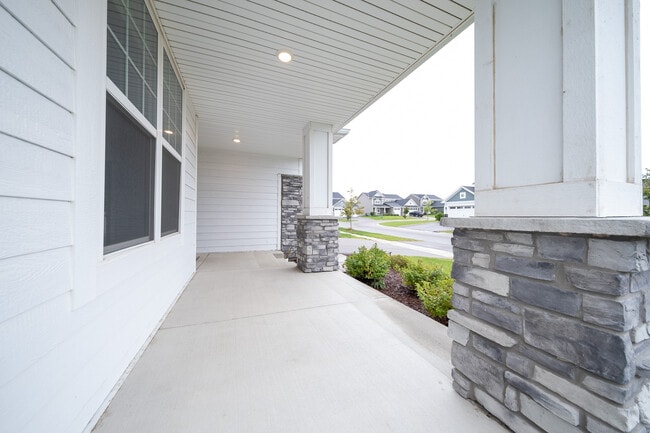 Building Photo - 18362 Greenstone Way