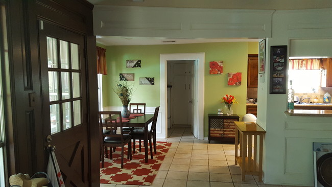 Foto del edificio - 3318 Redwood Lodge Dr