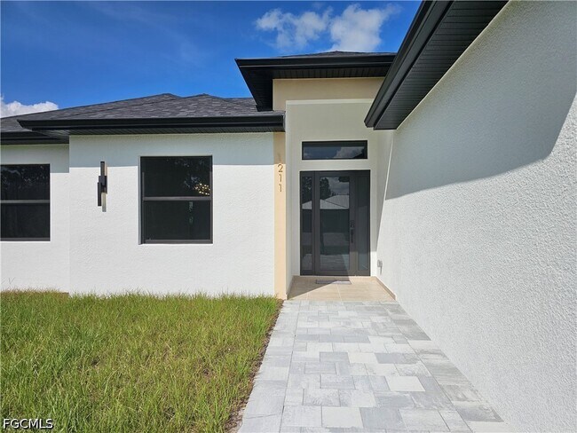 Building Photo - 1211 McKinley Ave