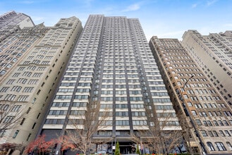 Building Photo - 1440 N Lake Shore Dr