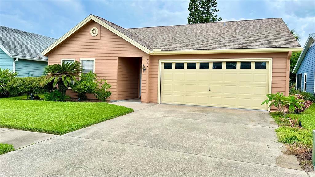 Foto principal - 790 Pine Shores Cir