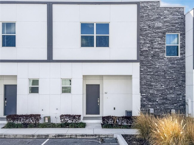 Building Photo - 367 Famagusta Dr