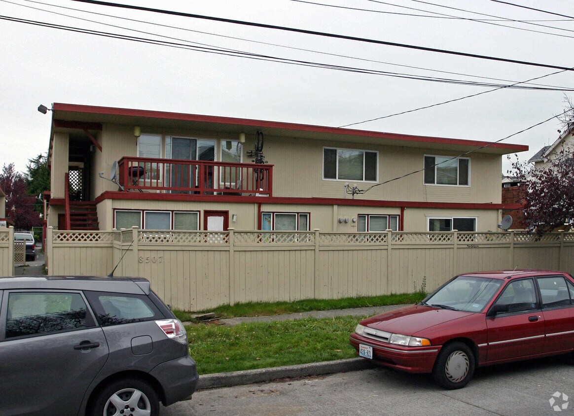 Foto del edificio - Midvale Manor Apartments