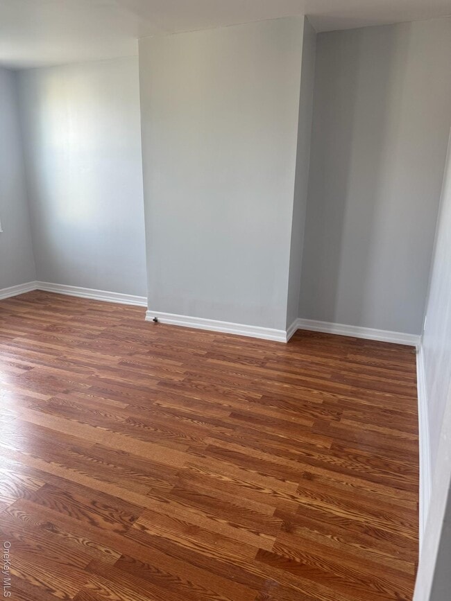 Foto del edificio - 166A Schaefer St