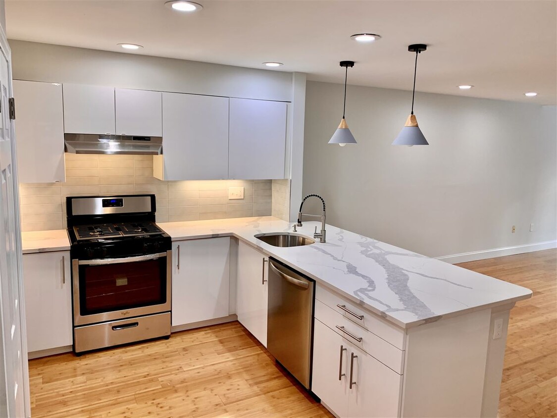 Foto principal - 745 Mainsail Ln