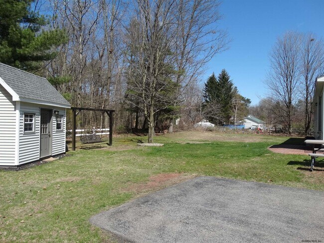 Foto del edificio - 537 Clifton Park Center Rd