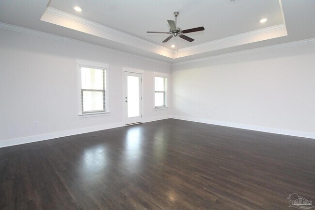 Foto del edificio - 717 Brambling Ct