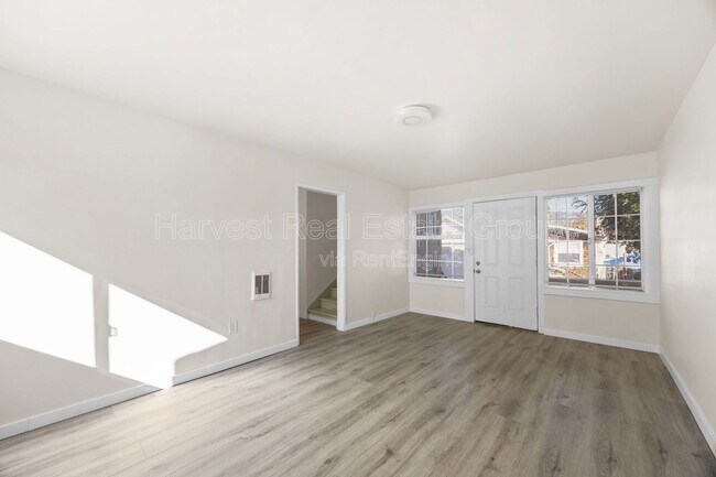 Foto del edificio - 3947 Angelo Ave