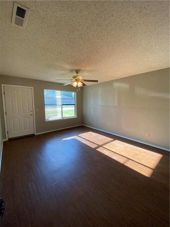 Foto del edificio - 1683 N Dawn Dr