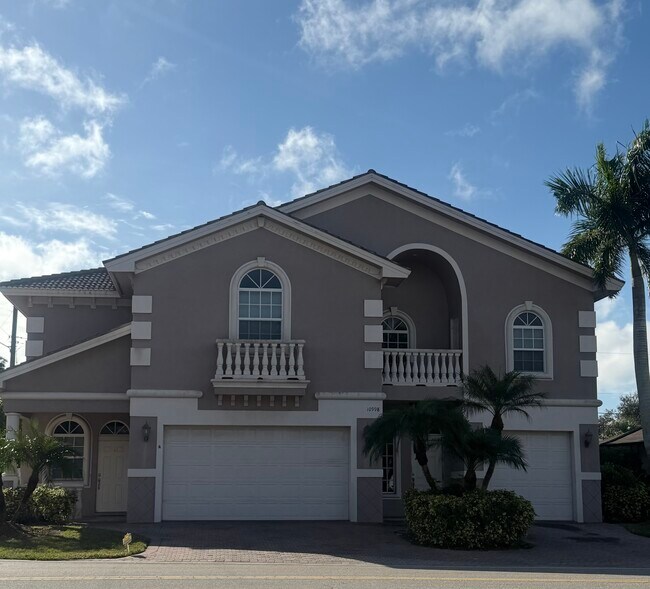 Foto del edificio - 10998 Goodwin St