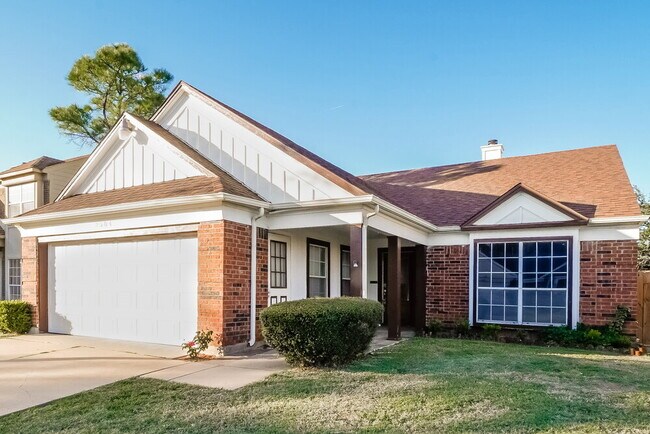 Foto del edificio - 2504 Creekwood Ln