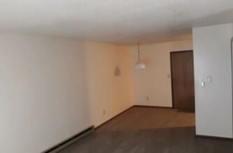 Building Photo - 700 W Main St